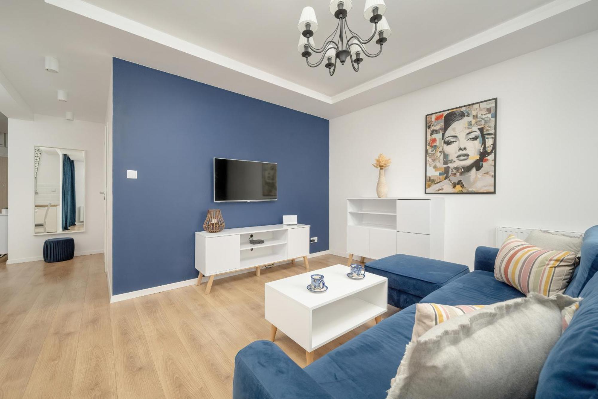 Apartment With 2 Bedrooms & Balcony And Free Garage By Renters Wroclaw